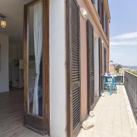 Dery Holiday Sea View Apartment