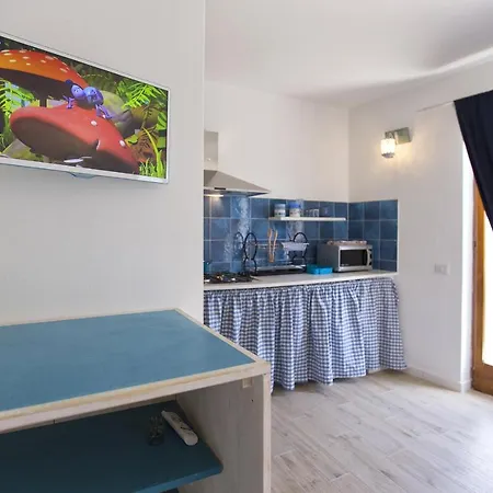 Apartment Dery Holiday Sea View